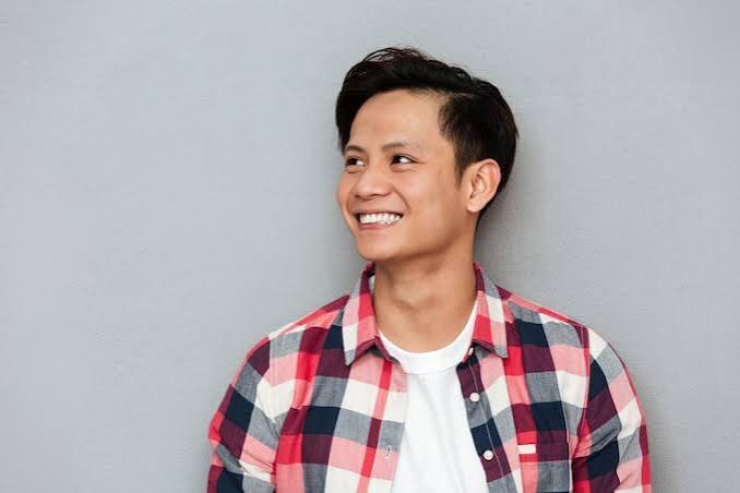 Foto pelanggan layanan huruf timbul stainless